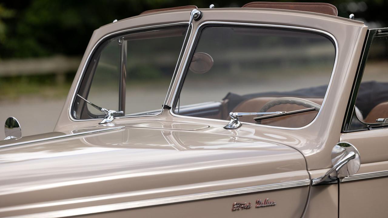 1940 Ford De Luxe V8 Convertible Club Coupe