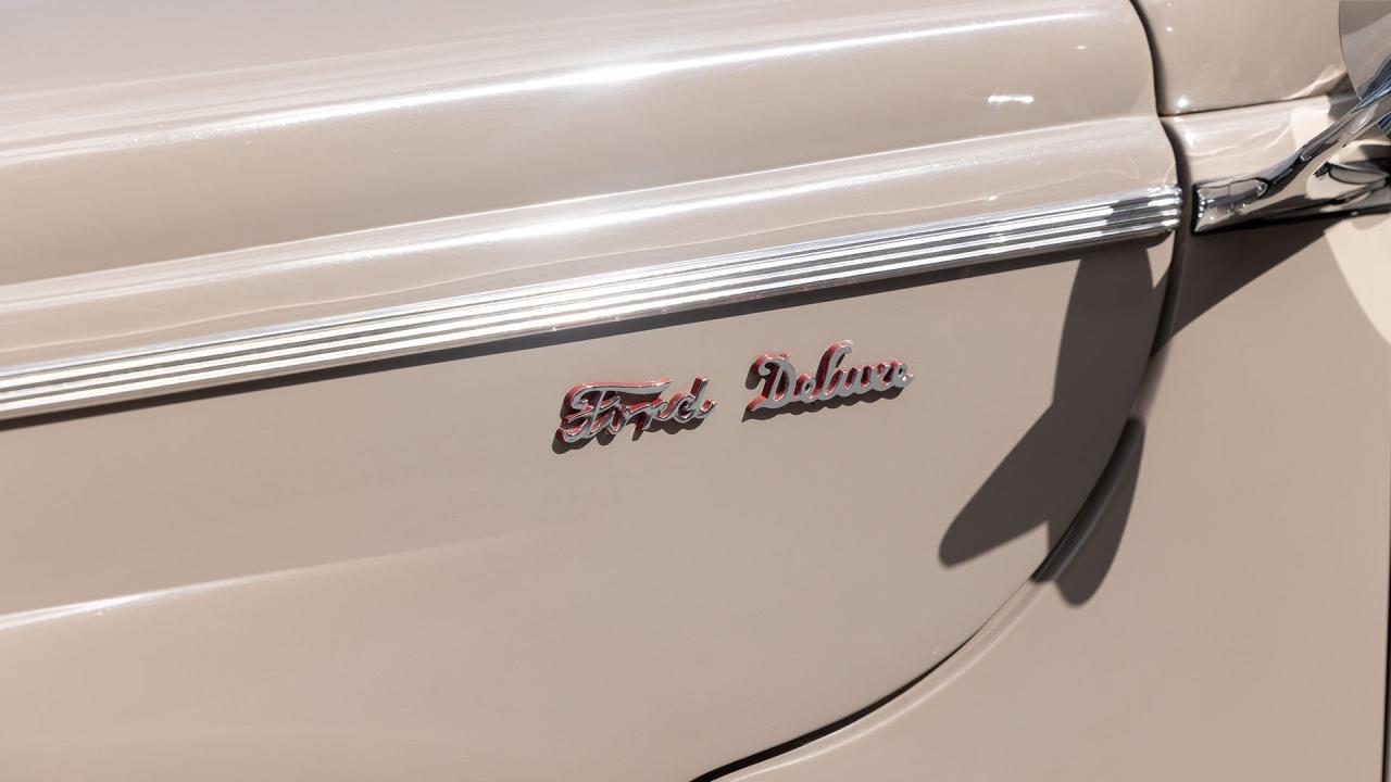 1940 Ford De Luxe V8 Convertible Club Coupe