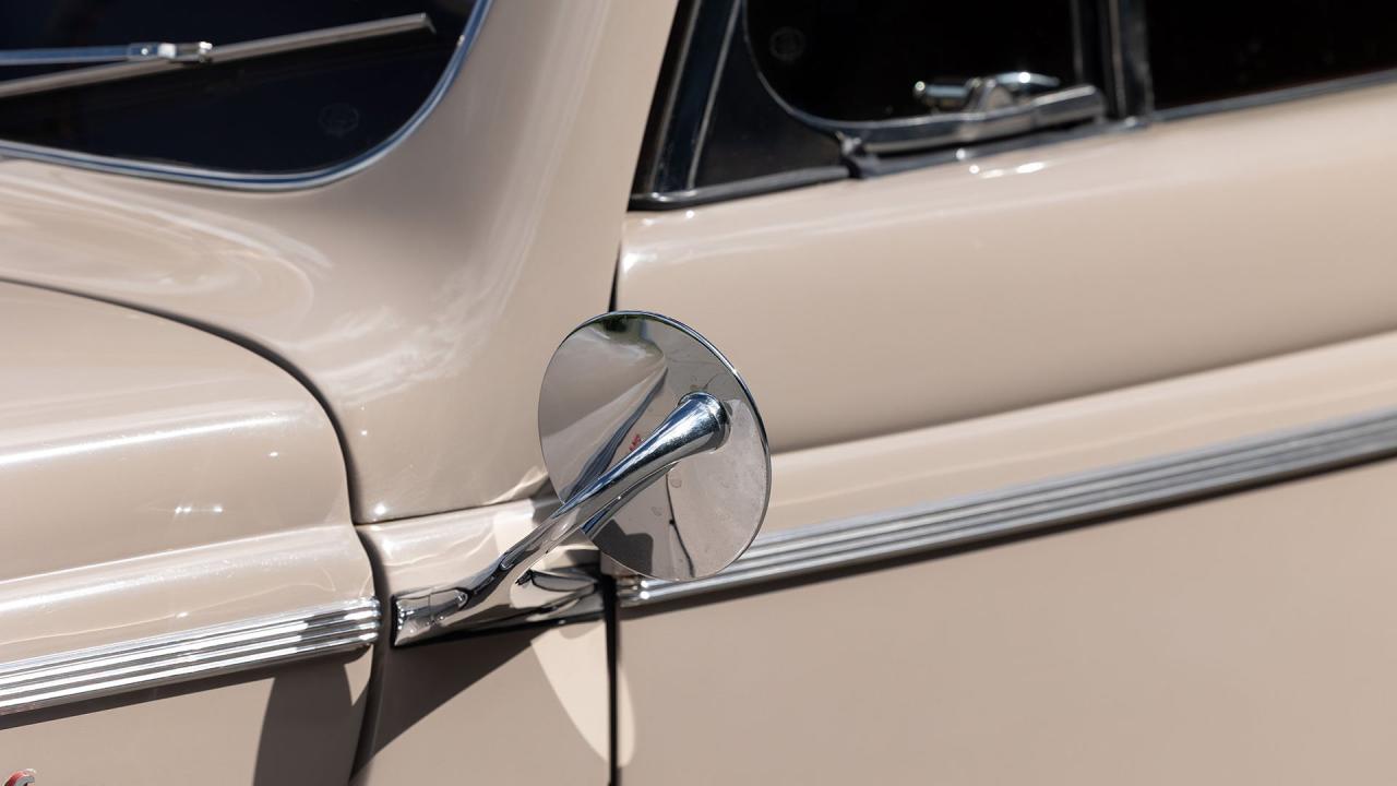 1940 Ford De Luxe V8 Convertible Club Coupe
