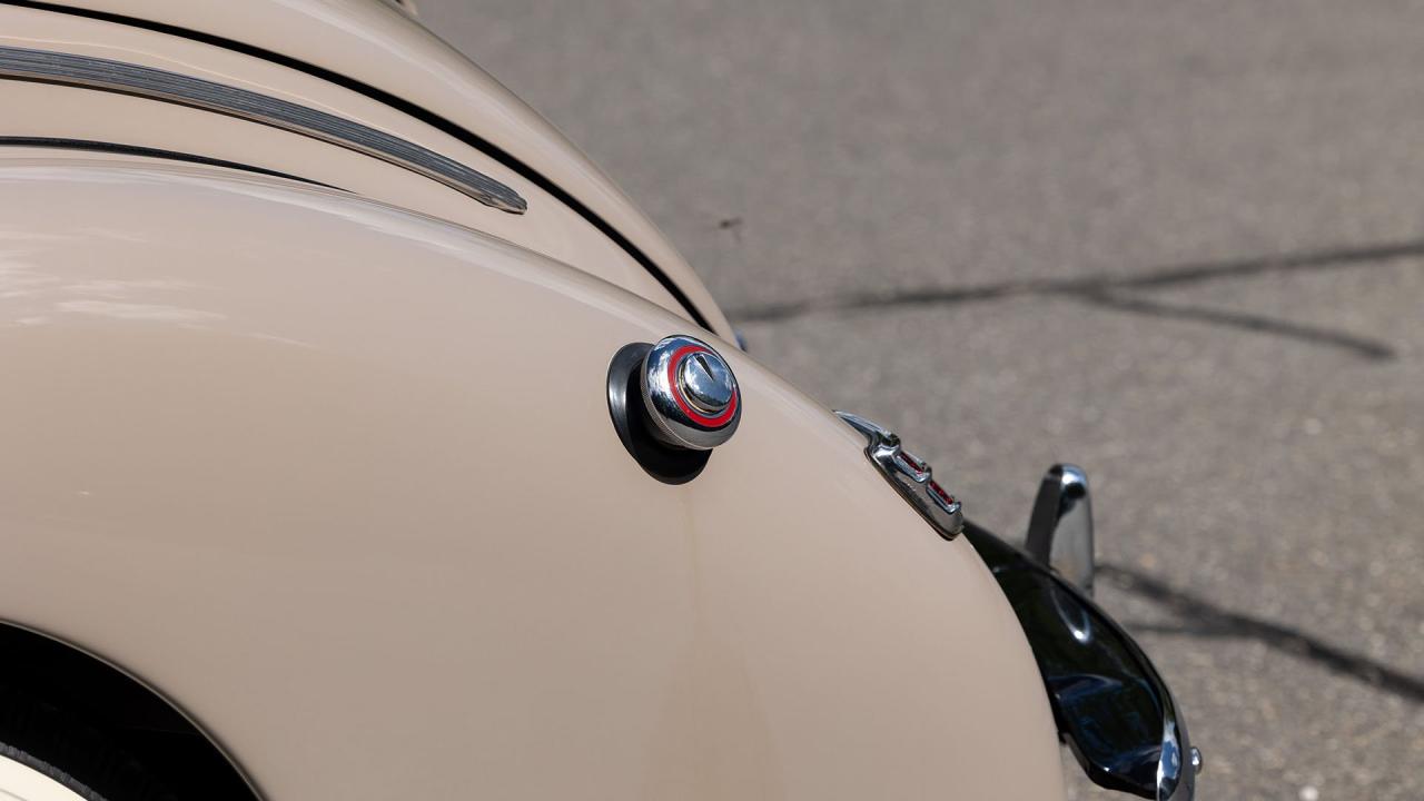 1940 Ford De Luxe V8 Convertible Club Coupe