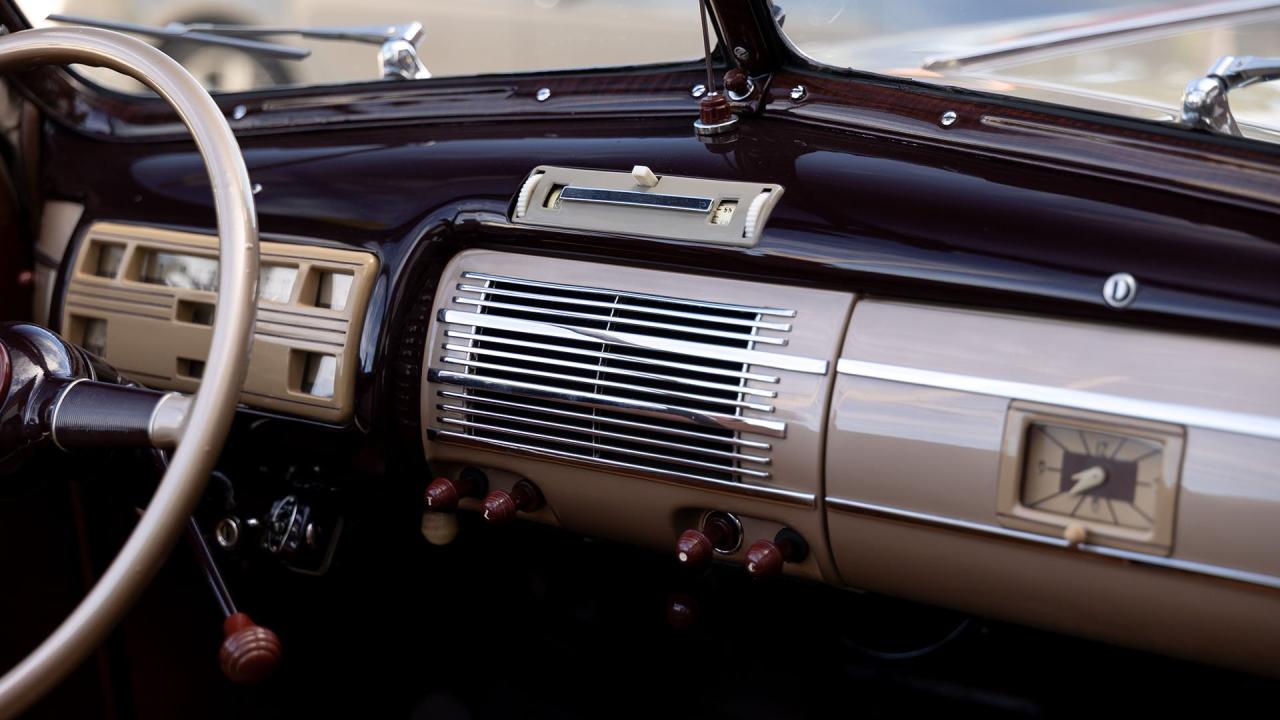 1940 Ford De Luxe V8 Convertible Club Coupe