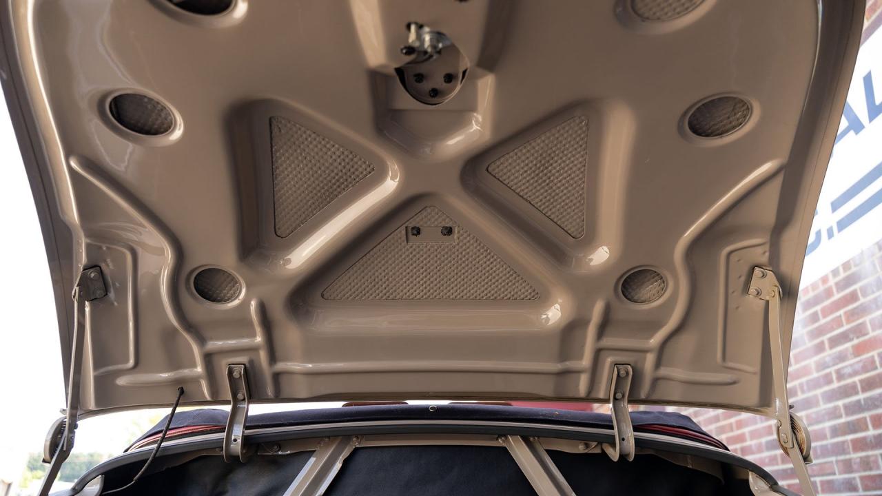 1940 Ford De Luxe V8 Convertible Club Coupe