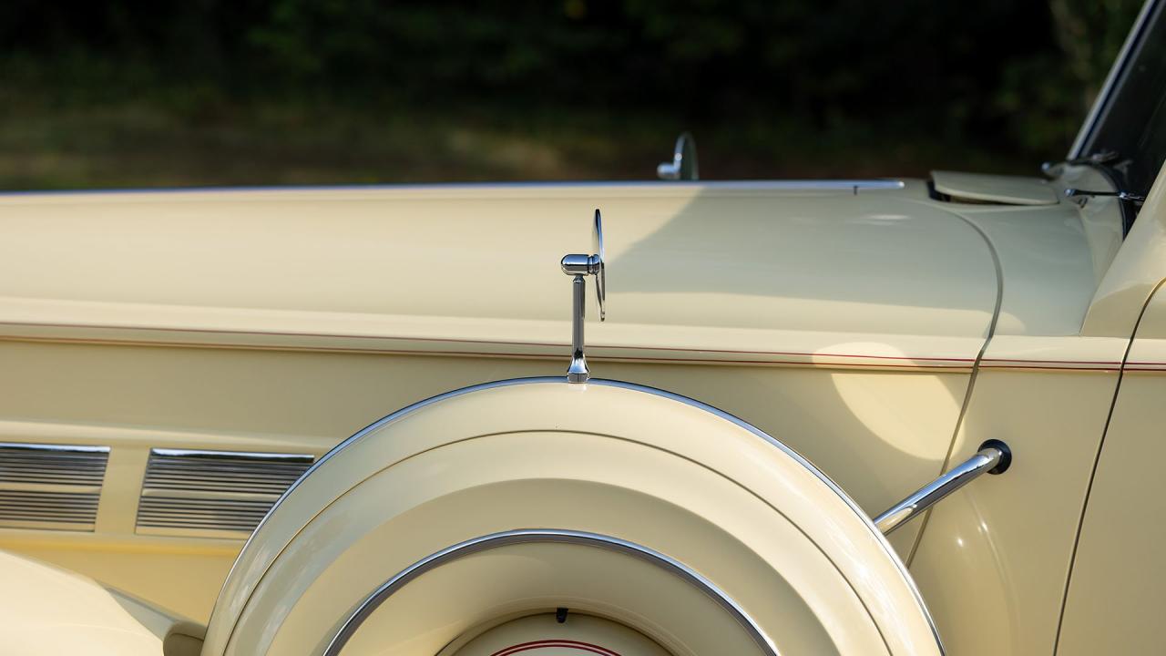 1937 Packard 1501 Super Eight Convertible Victoria