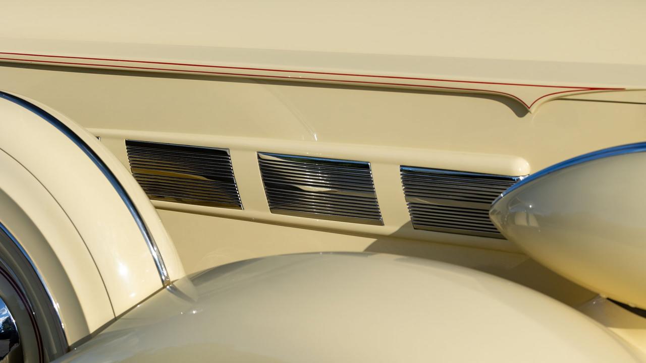 1937 Packard 1501 Super Eight Convertible Victoria