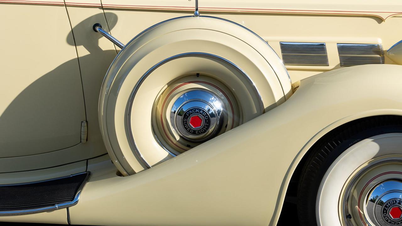 1937 Packard 1501 Super Eight Convertible Victoria