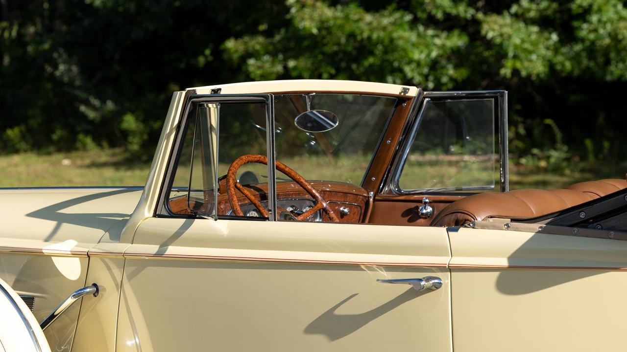 1937 Packard 1501 Super Eight Convertible Victoria