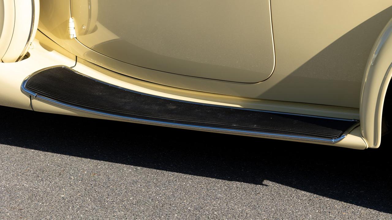 1937 Packard 1501 Super Eight Convertible Victoria