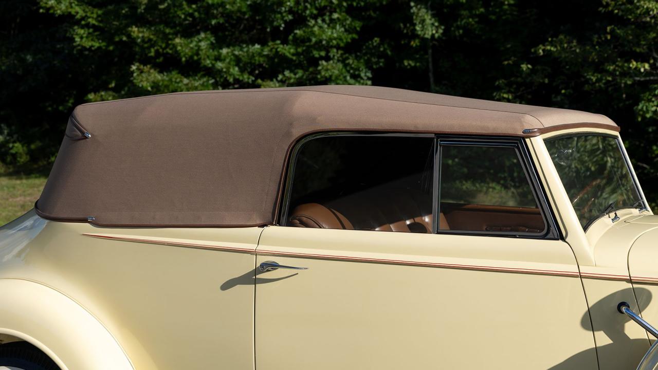 1937 Packard 1501 Super Eight Convertible Victoria