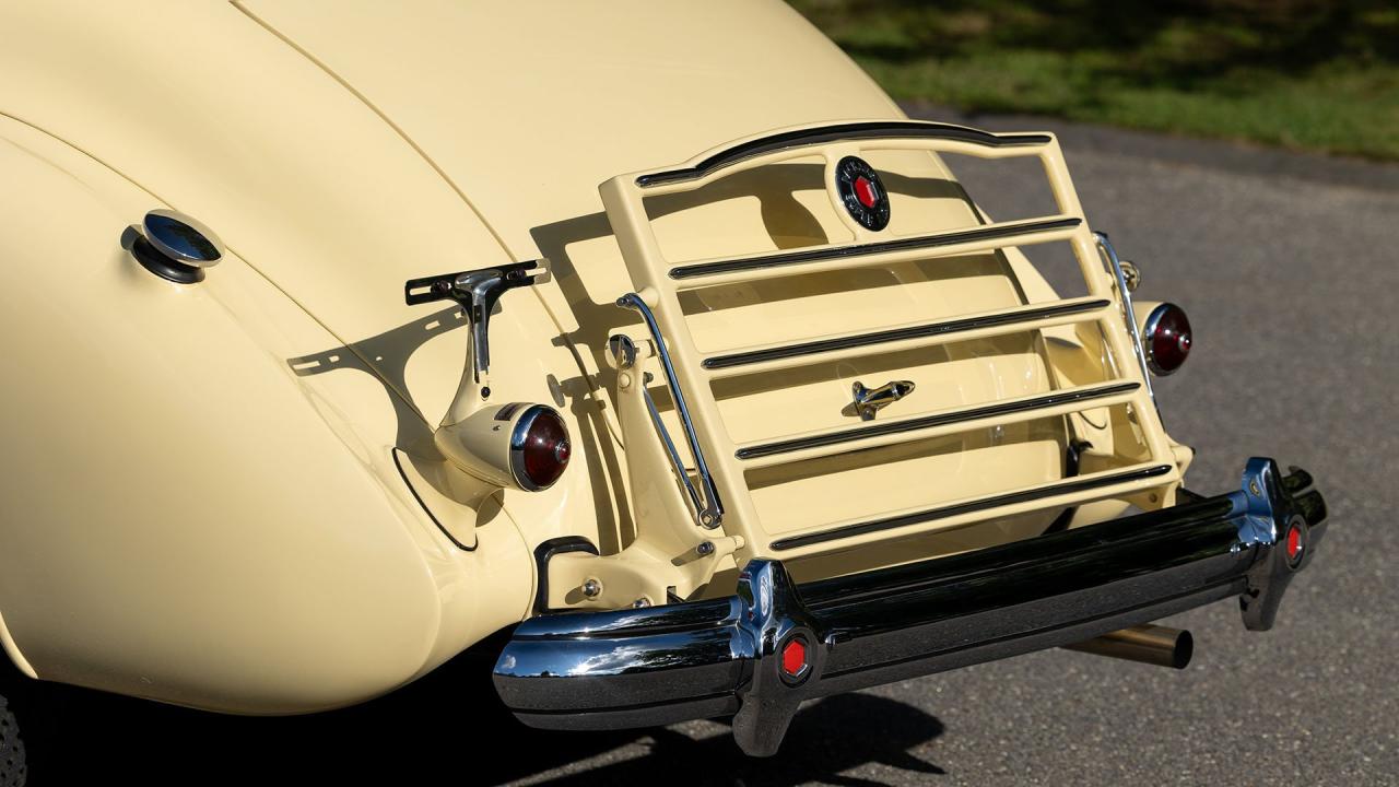 1937 Packard 1501 Super Eight Convertible Victoria