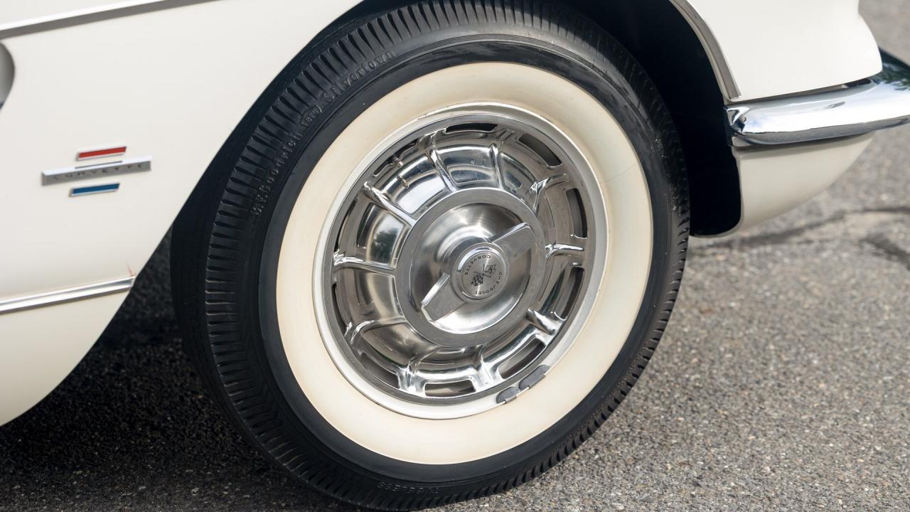 1961 Chevrolet Corvette 283/315 "Fuelie"
