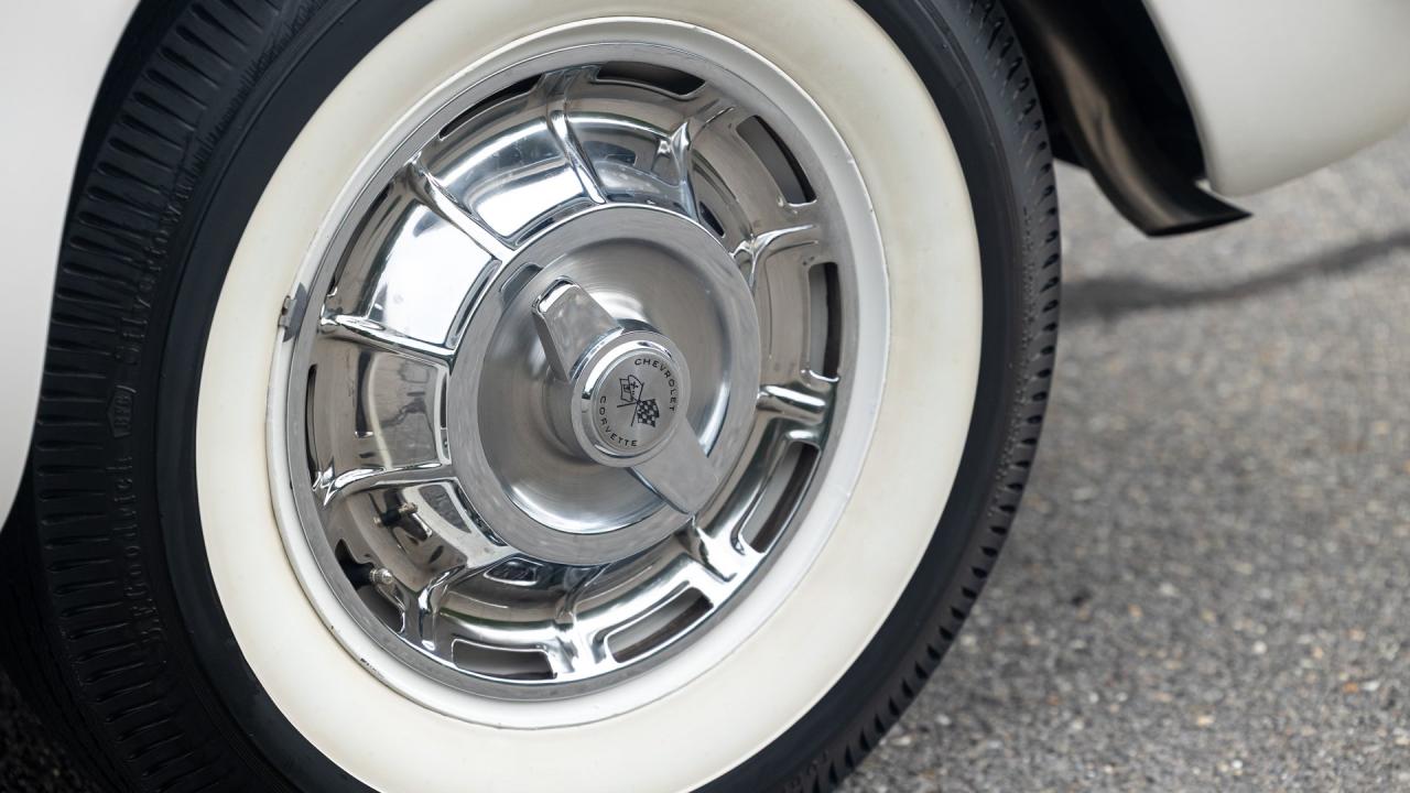 1961 Chevrolet Corvette 283/315 "Fuelie"