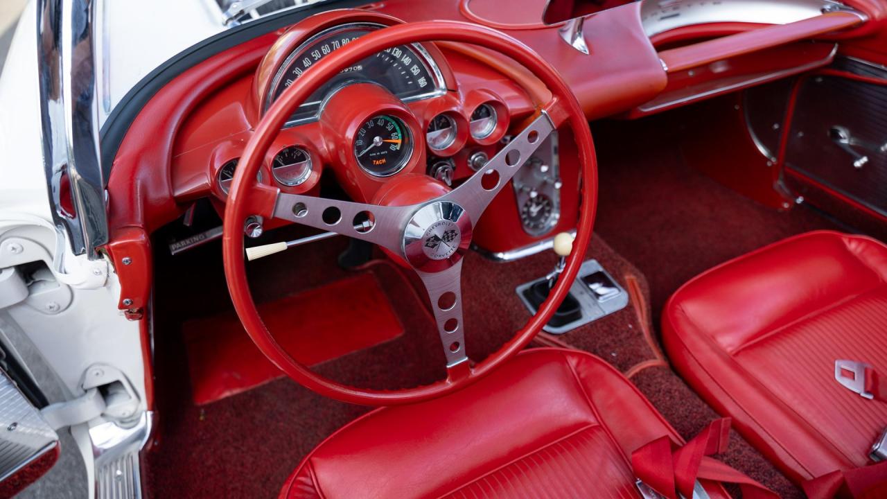 1961 Chevrolet Corvette 283/315 "Fuelie"