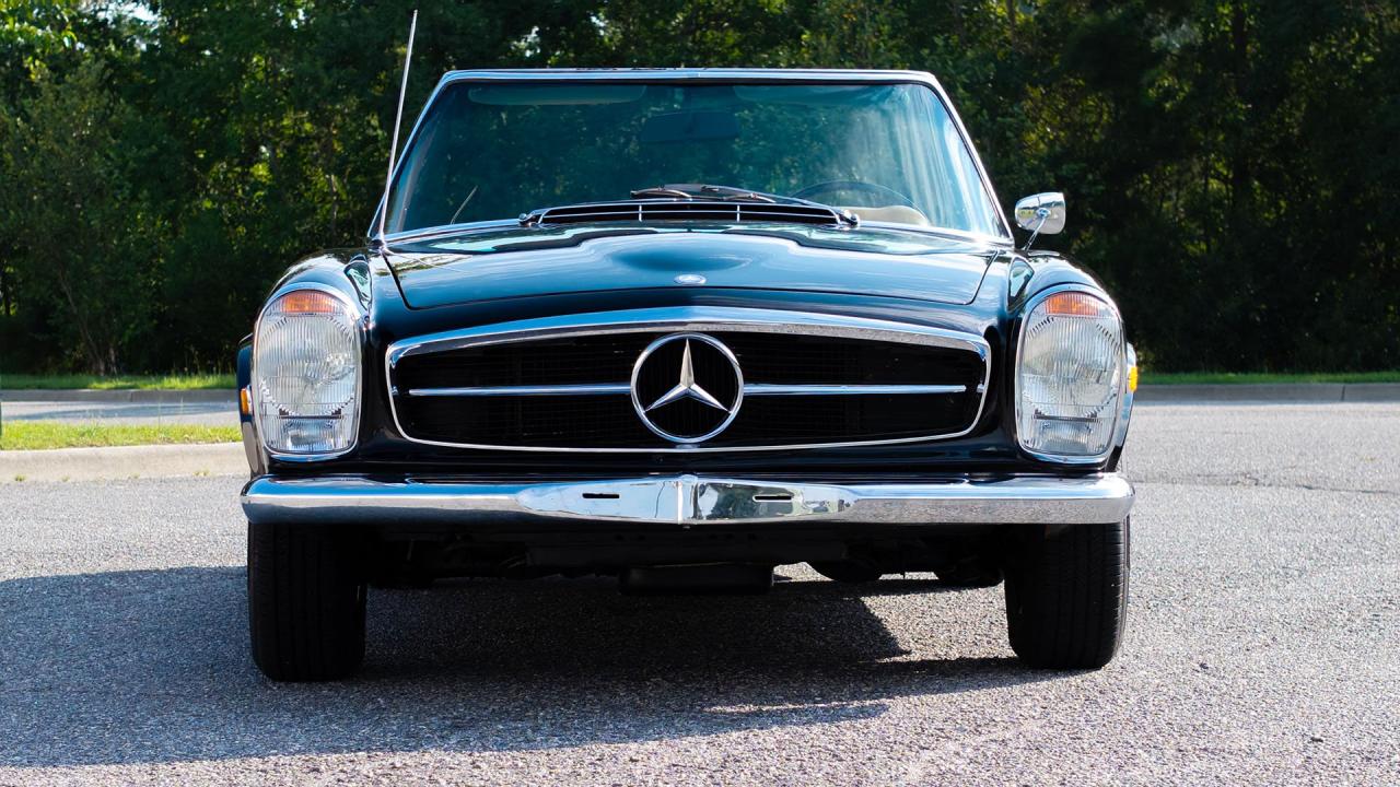 1968 Mercedes - Benz 250 SL Pagoda