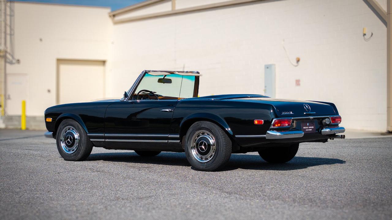 1968 Mercedes - Benz 250 SL Pagoda