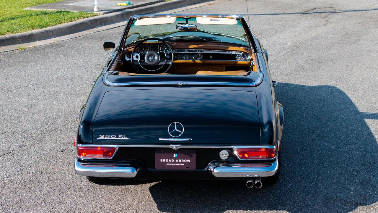 1968 Mercedes - Benz 250 SL Pagoda