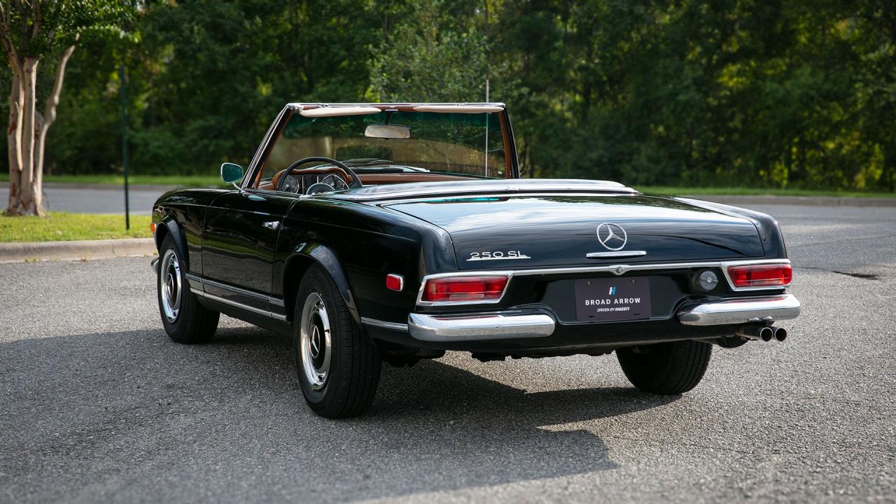 1968 Mercedes - Benz 250 SL Pagoda