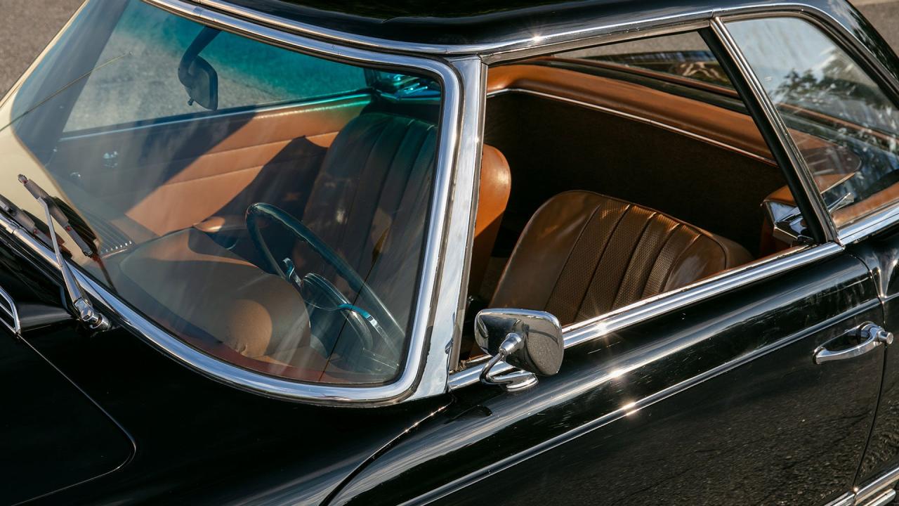 1968 Mercedes - Benz 250 SL Pagoda