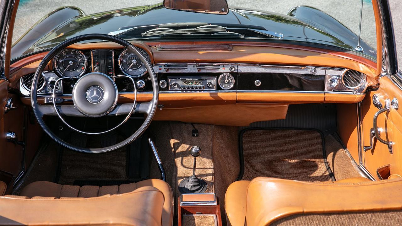 1968 Mercedes - Benz 250 SL Pagoda