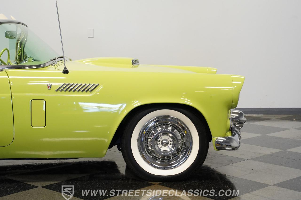 1956 Ford Thunderbird