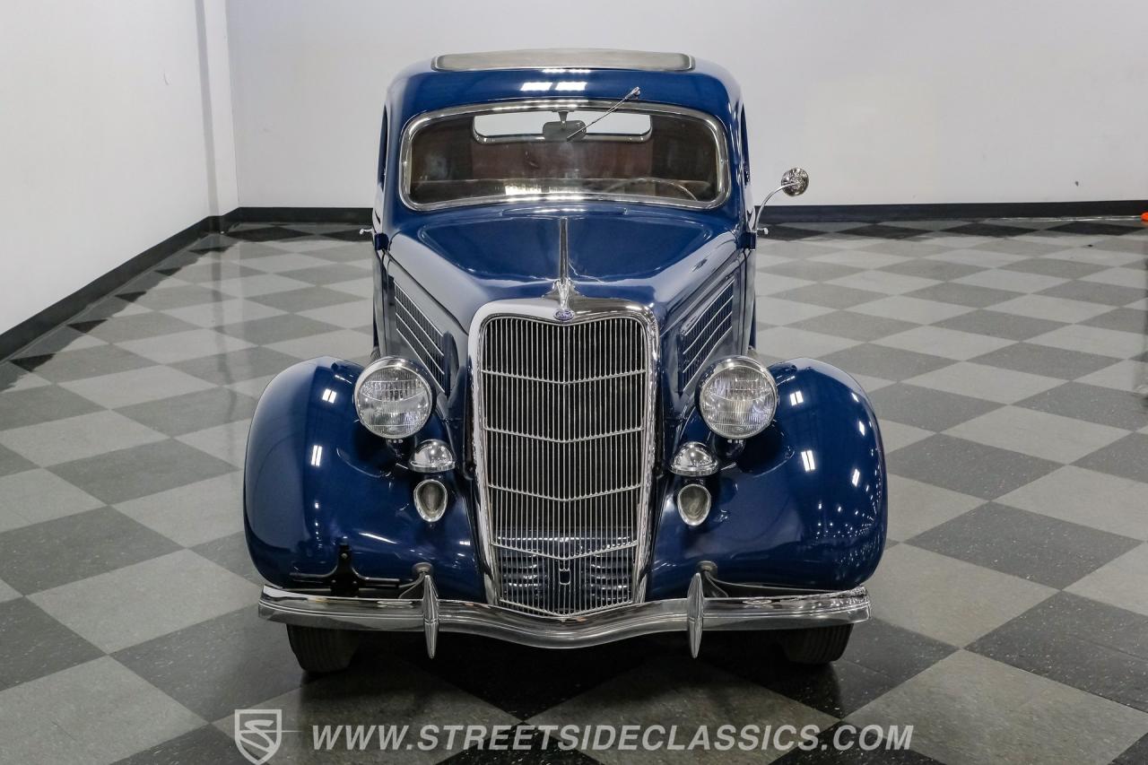 1935 Ford 5-Window Rumble Seat Coupe