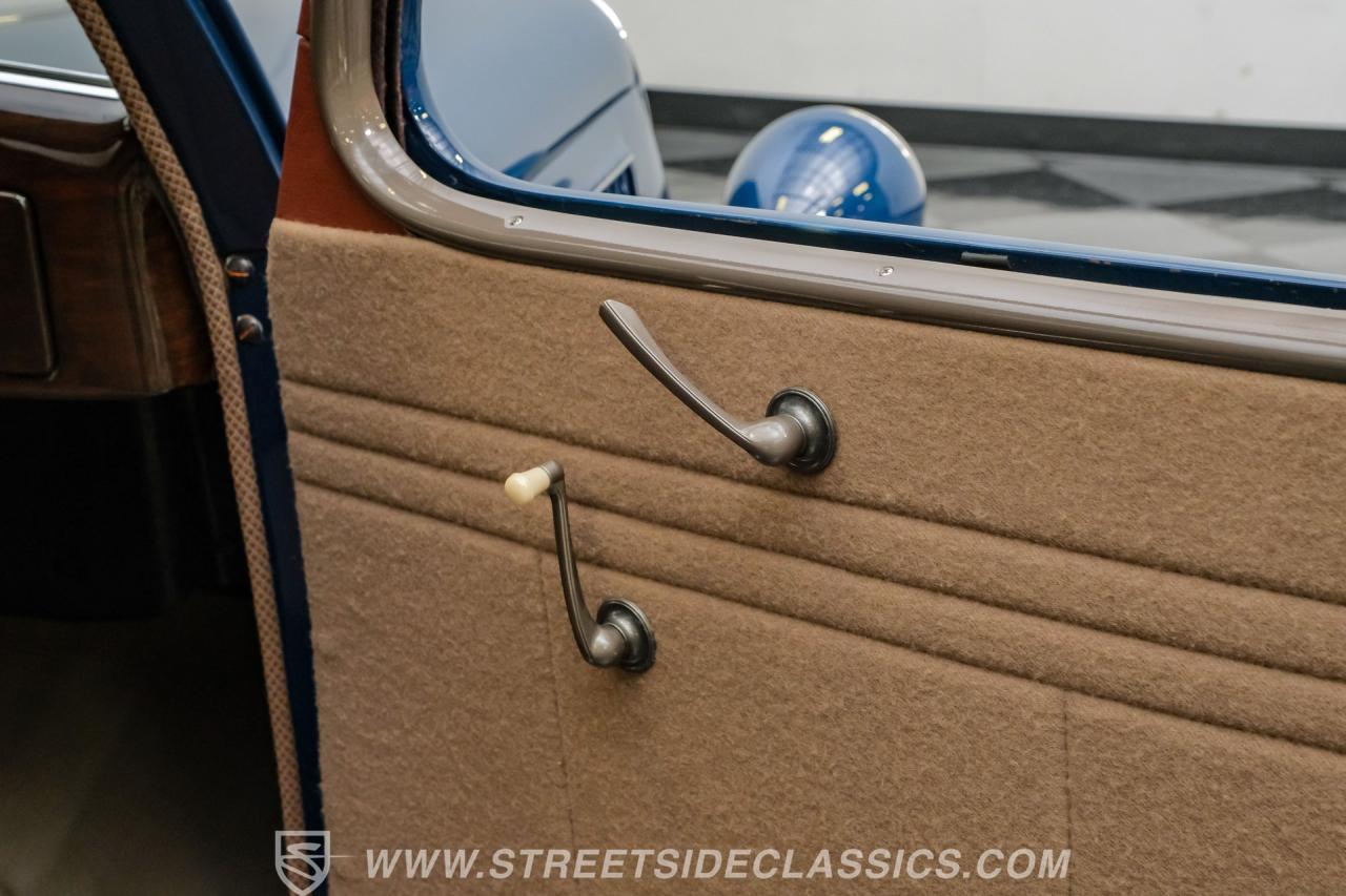 1935 Ford 5-Window Rumble Seat Coupe