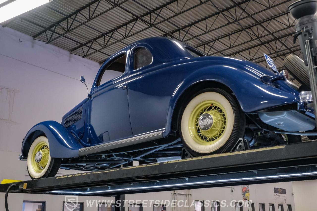 1935 Ford 5-Window Rumble Seat Coupe
