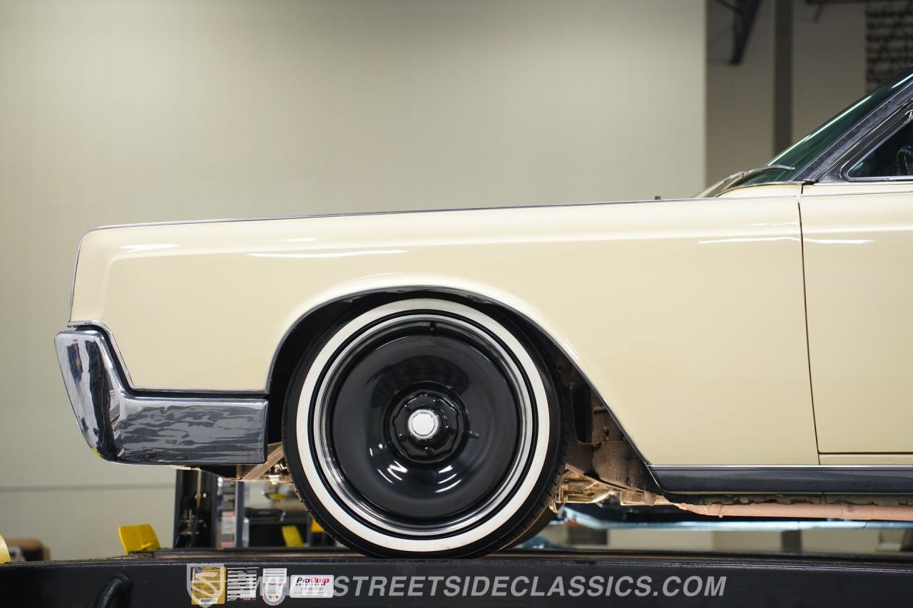 1967 Lincoln Continental