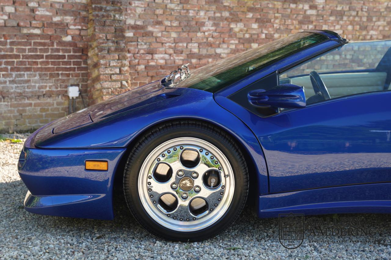 1996 Lamborghini Diablo Roadster VT &ldquo;35.000 kms and dealer service&rdquo;