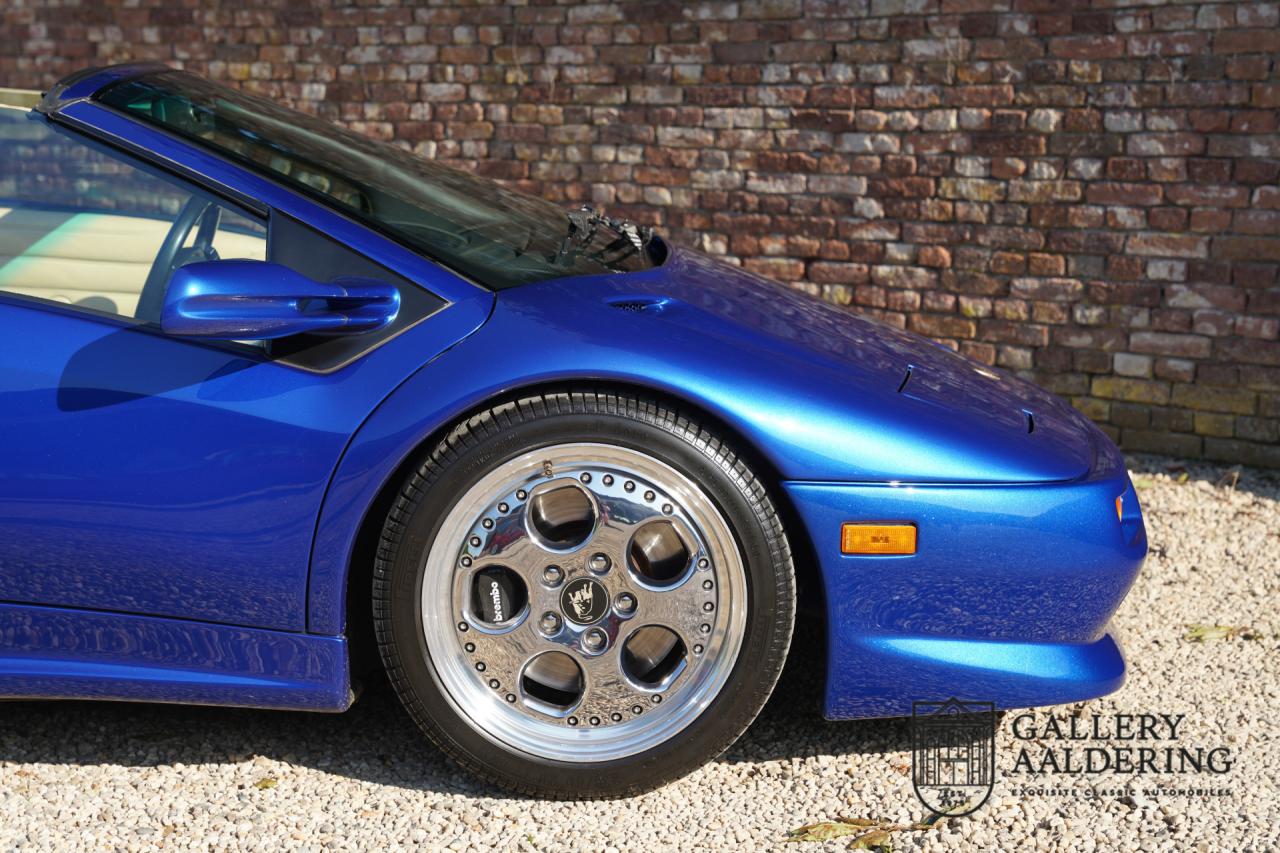 1996 Lamborghini Diablo Roadster VT &ldquo;35.000 kms and dealer service&rdquo;
