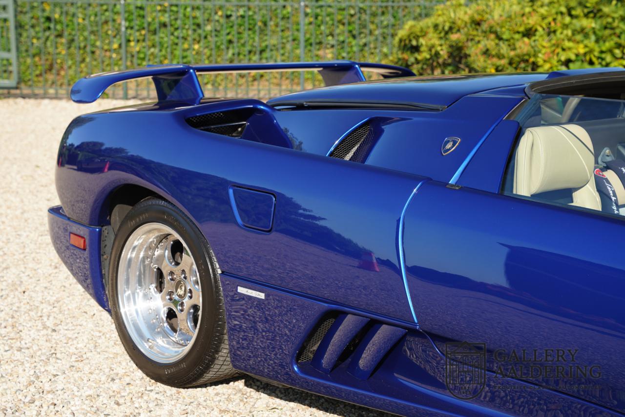 1996 Lamborghini Diablo Roadster VT &ldquo;35.000 kms and dealer service&rdquo;
