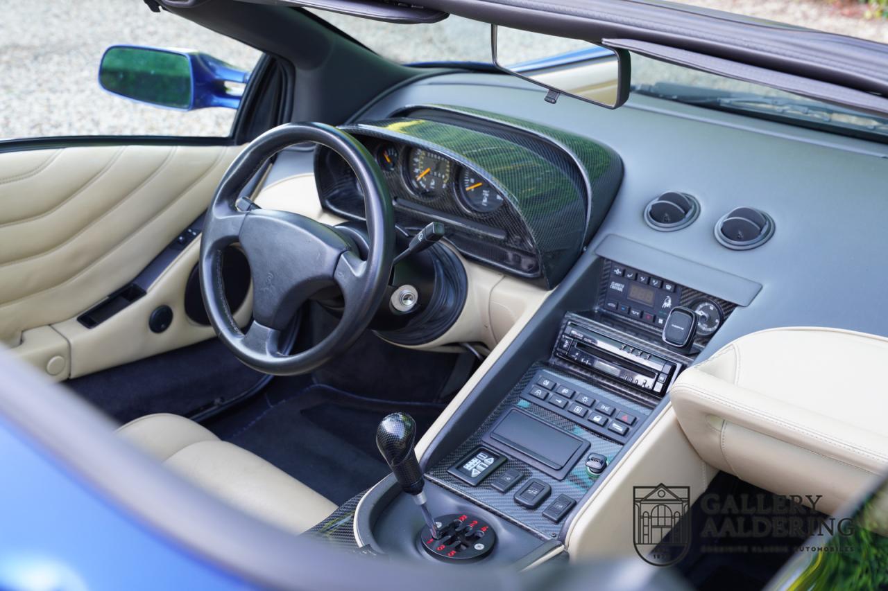 1996 Lamborghini Diablo Roadster VT &ldquo;35.000 kms and dealer service&rdquo;