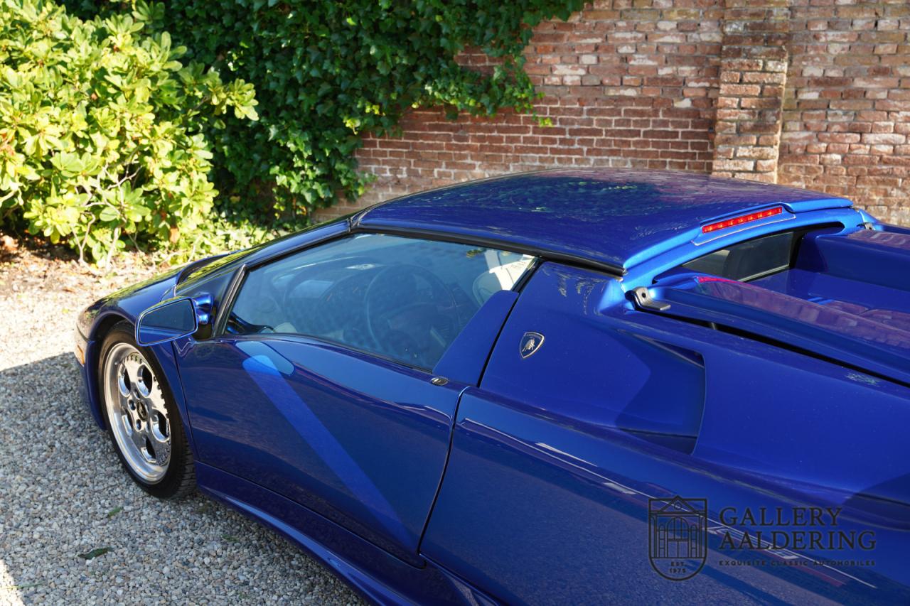 1996 Lamborghini Diablo Roadster VT &ldquo;35.000 kms and dealer service&rdquo;
