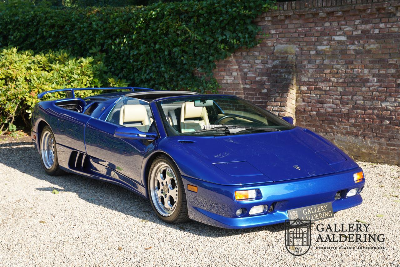 1996 Lamborghini Diablo Roadster VT &ldquo;35.000 kms and dealer service&rdquo;
