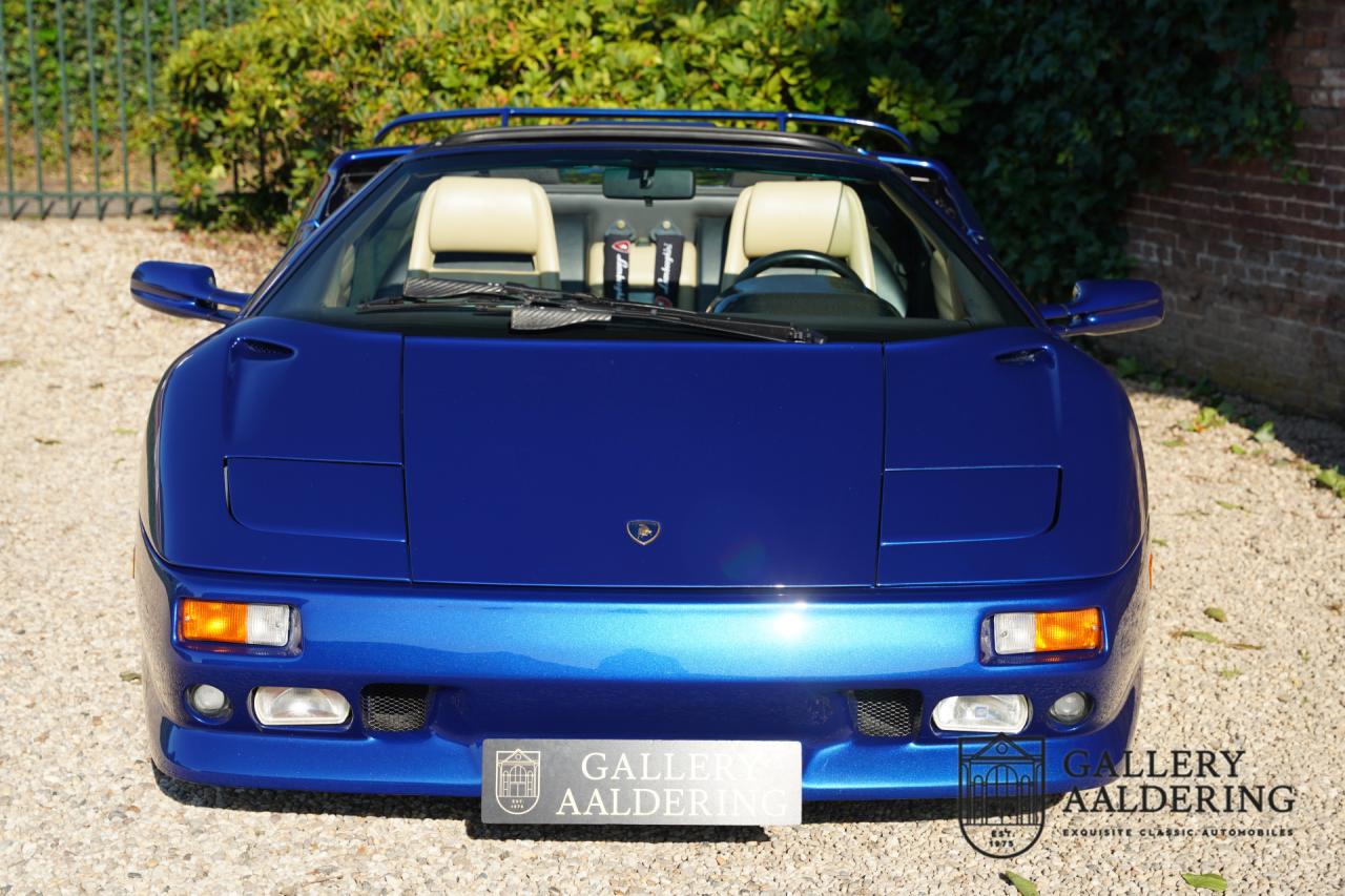 1996 Lamborghini Diablo Roadster VT &ldquo;35.000 kms and dealer service&rdquo;