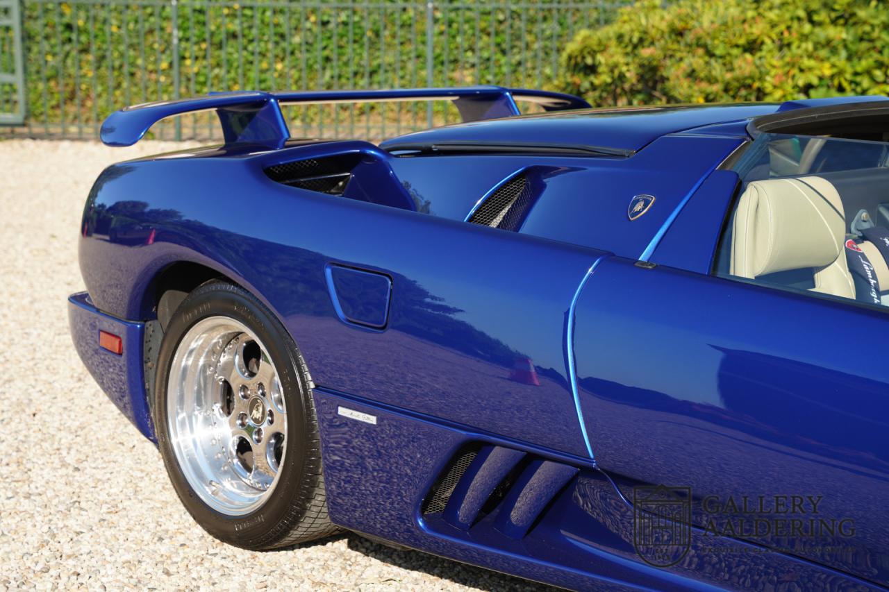 1996 Lamborghini Diablo Roadster VT &ldquo;35.000 kms and dealer service&rdquo;