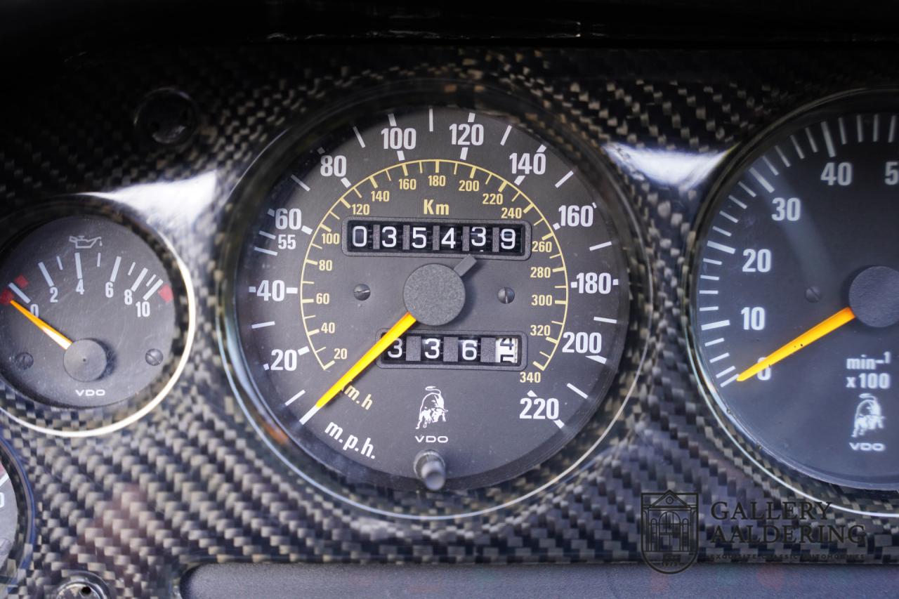 1996 Lamborghini Diablo Roadster VT &ldquo;35.000 kms and dealer service&rdquo;