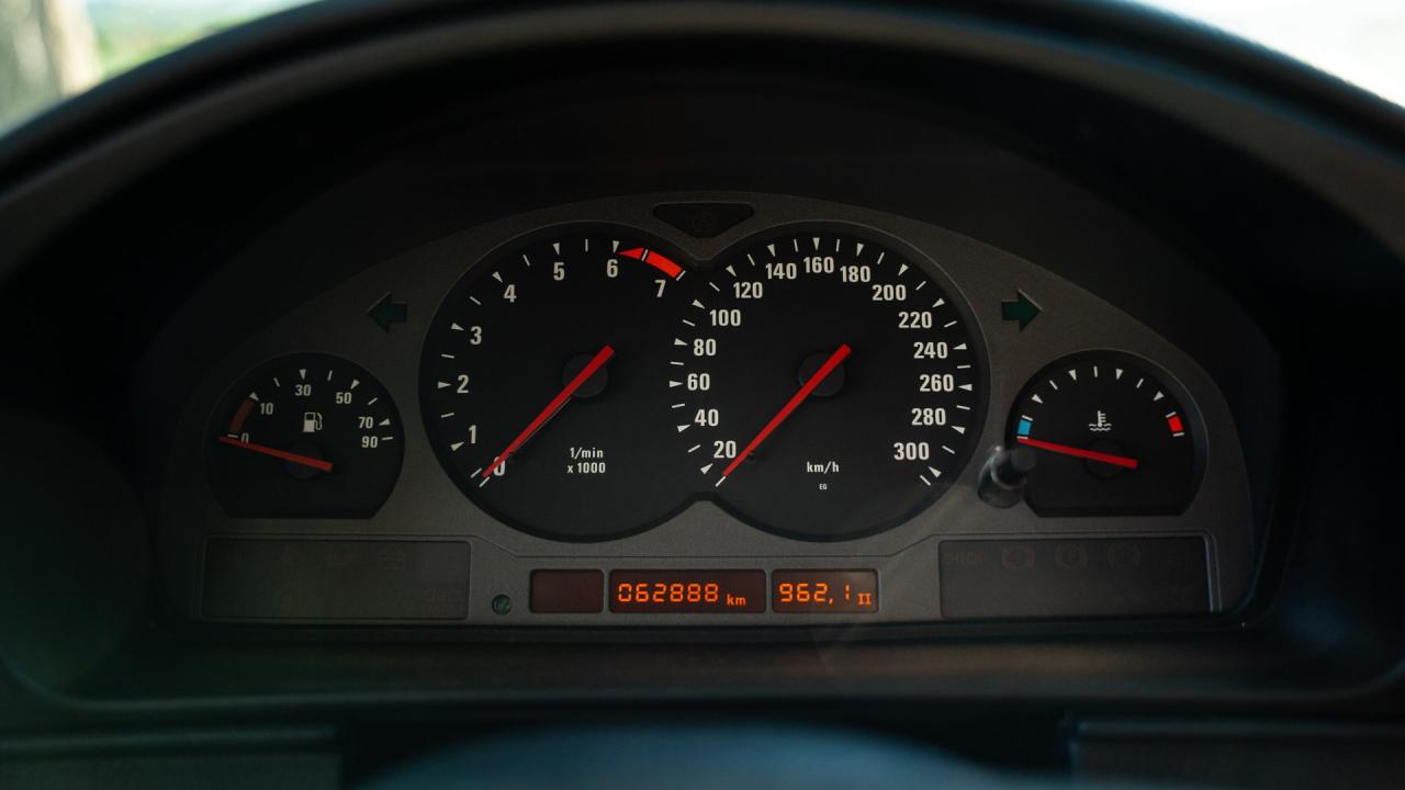1993 BMW 850 CSi