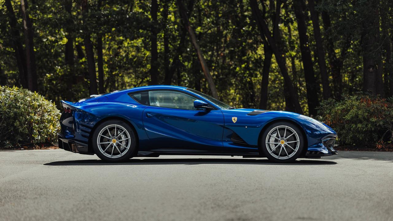 2022 Ferrari 812 Competizione