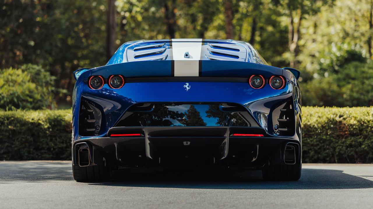 2022 Ferrari 812 Competizione