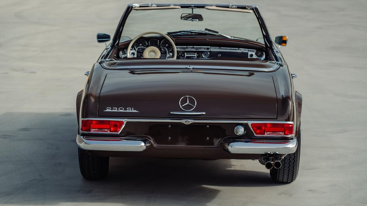 1965 Mercedes - Benz 230 SL Pagoda