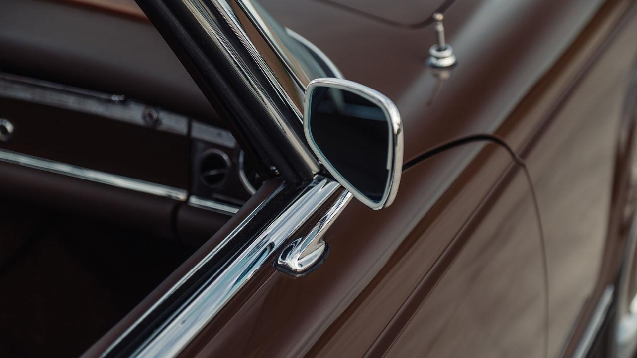 1965 Mercedes - Benz 230 SL Pagoda