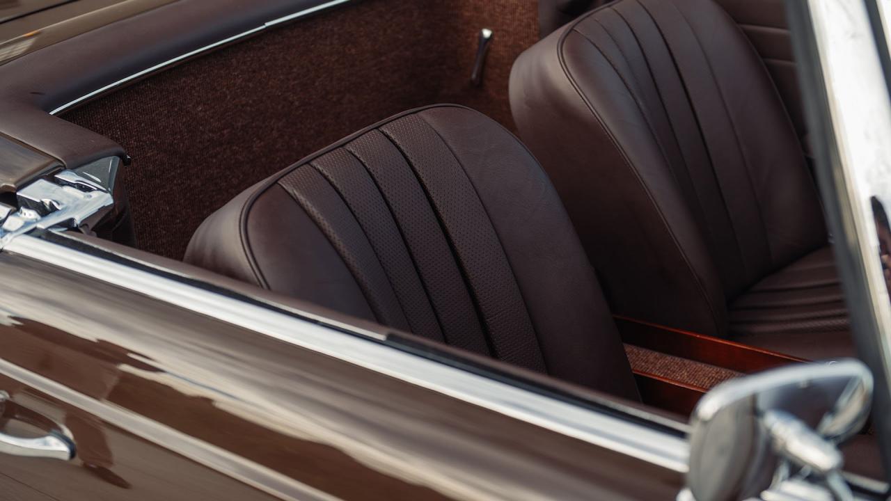 1965 Mercedes - Benz 230 SL Pagoda