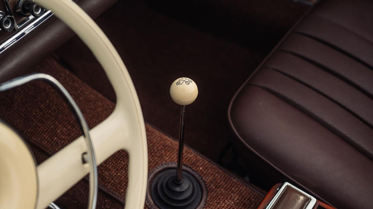 1965 Mercedes - Benz 230 SL Pagoda