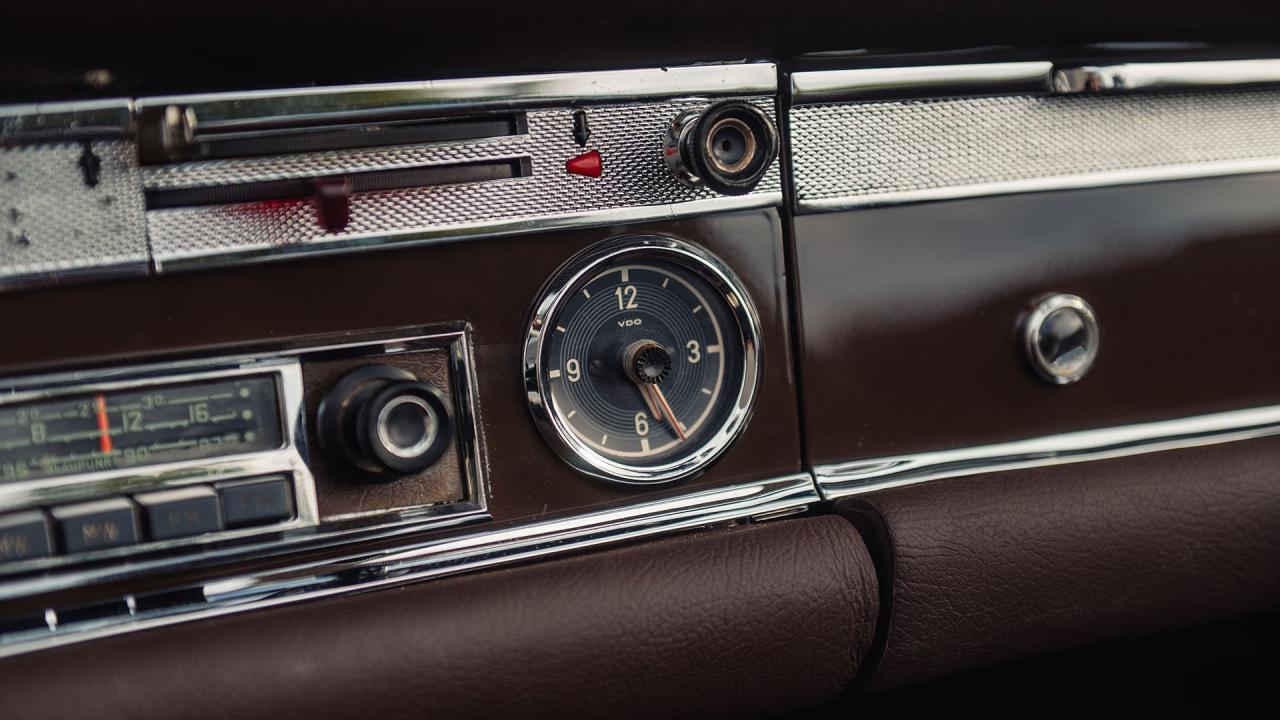 1965 Mercedes - Benz 230 SL Pagoda