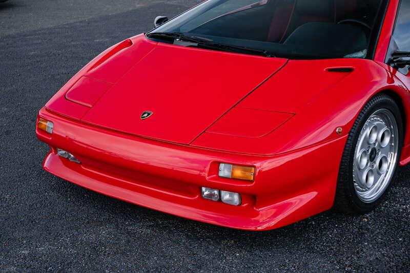 1991 Lamborghini DIABLO 5.7-LITRE 2WD SERIES 1
