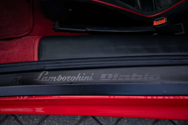 1991 Lamborghini DIABLO 5.7-LITRE 2WD SERIES 1
