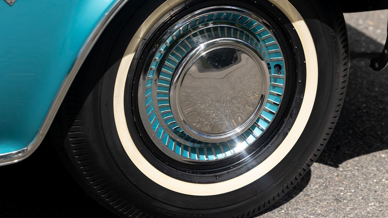 1963 Chrysler 300 Sport Pace Setter Convertible