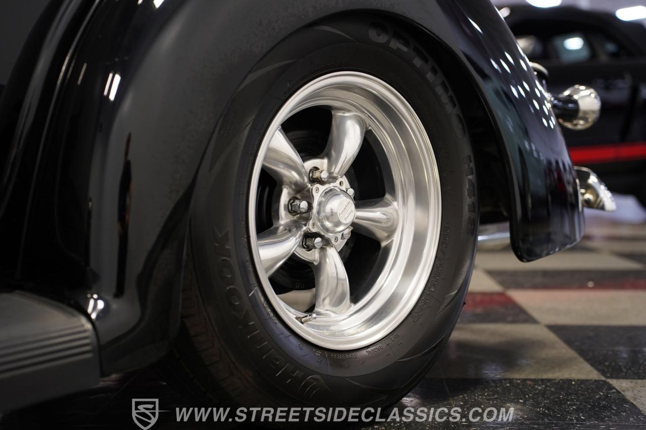 1936 Ford 3-Window Streetrod