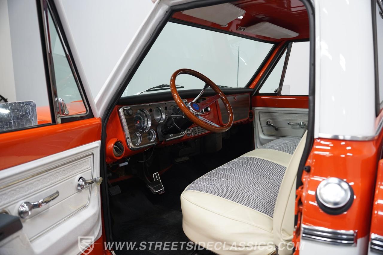 1972 Chevrolet C10 Custom Deluxe
