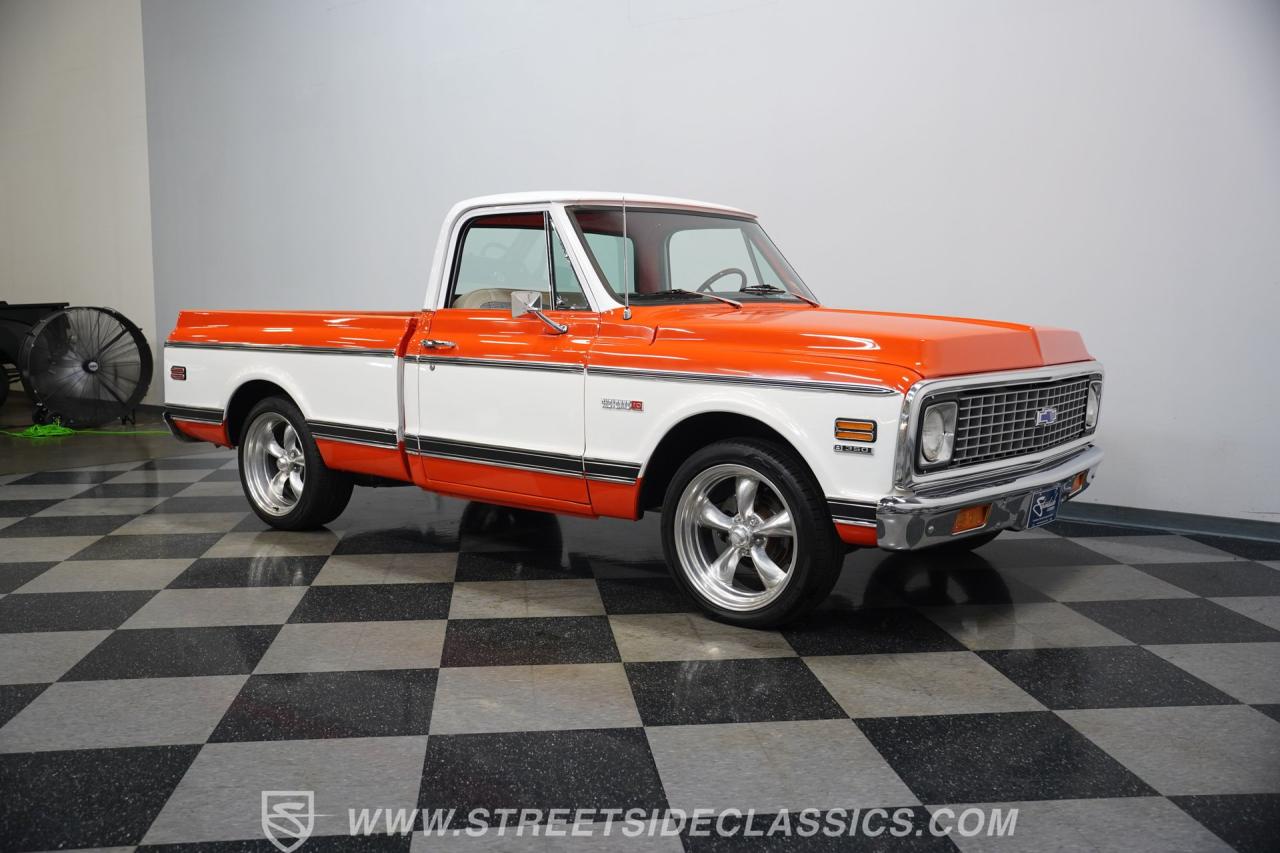1972 Chevrolet C10 Custom Deluxe